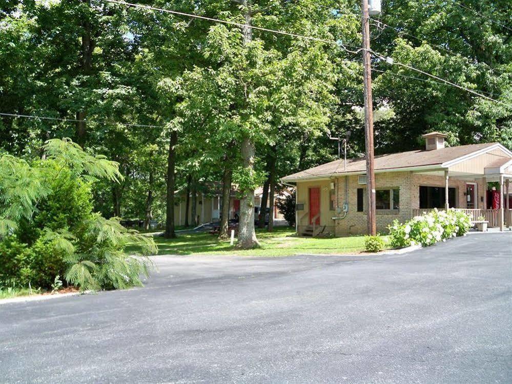 Pennswoods Inn Manheim Exterior foto